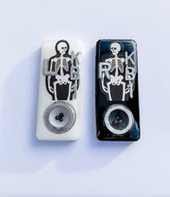 Load image into Gallery viewer, Bead Skeleton X-ray Markers - Black and White Left/Right